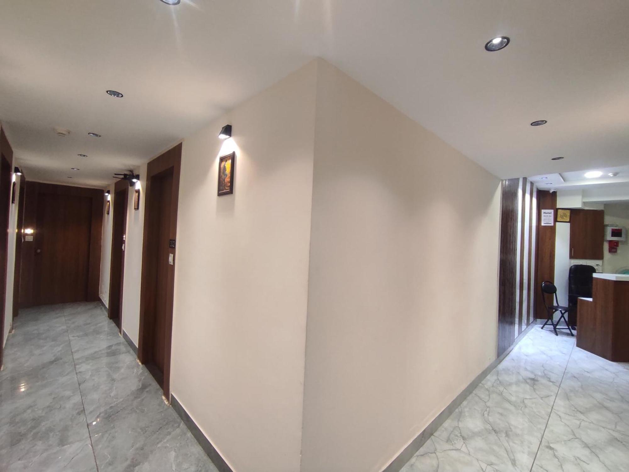 Hotel Earth Inn, Subhash Bridge, Rto Circle, Amhedabad Dış mekan fotoğraf